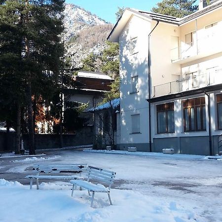 Hotel Casa San Francesco Bardonecchia Exterior foto