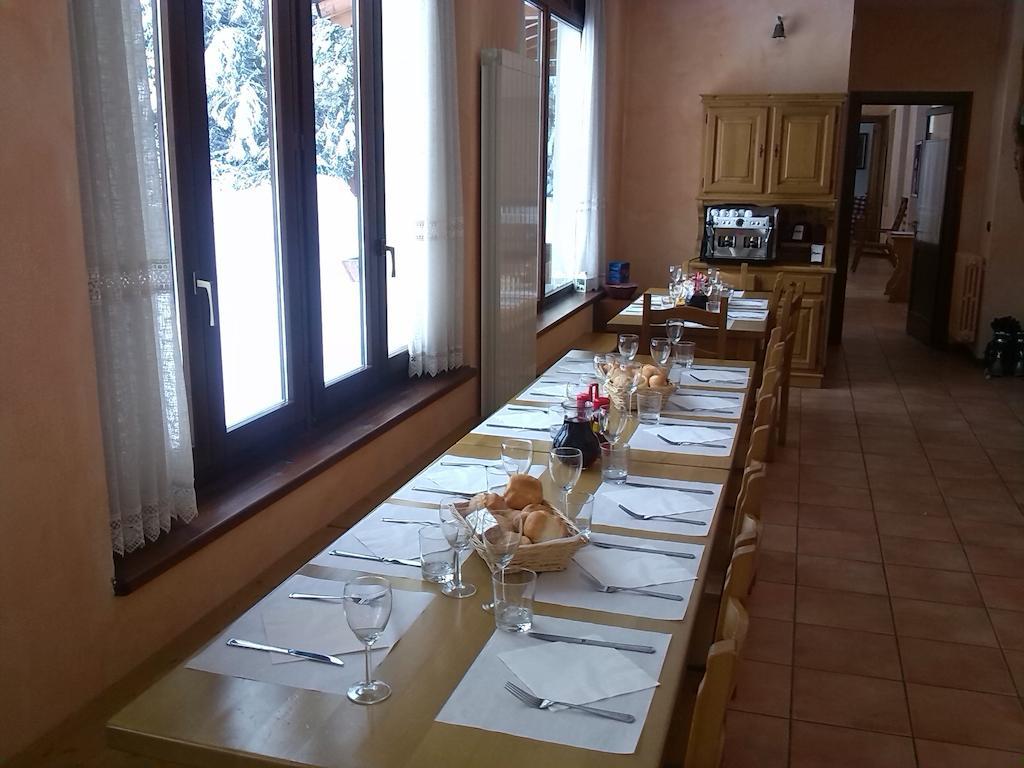 Hotel Casa San Francesco Bardonecchia Habitación foto